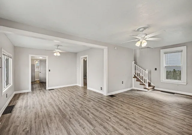 5th image of 353 Cedar St NE, Grand Rapids, MI 49503 | MLS# 72026029858