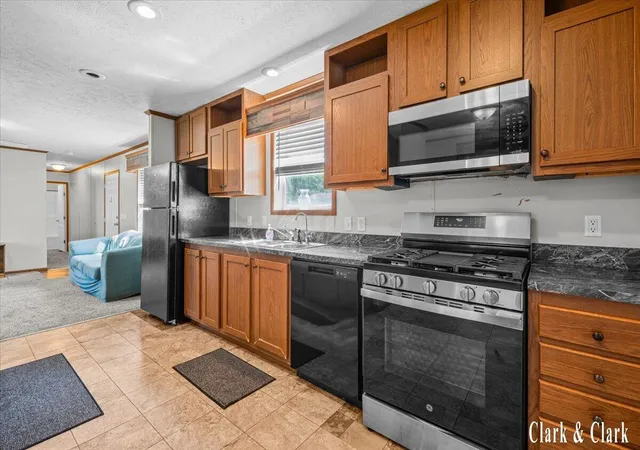 Photo 3 of Single family home for sale at 12739 Meadow Dr, Wayland, MI 49348 | MLS# 65026029853 | Listing updated on 2026-06-17
