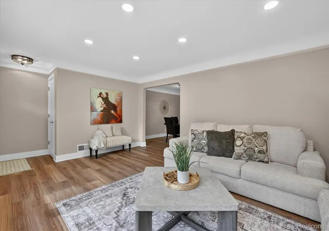 Photo 3 of Single family home for sale at 1101 Gott St, Ann Arbor, MI 48103 | MLS# 20261045563 | Listing updated on 2026-09-16