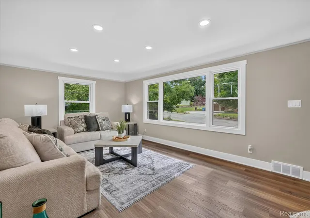 Photo 4 of Single family home for sale at 1101 Gott St, Ann Arbor, MI 48103 | MLS# 20261045563 | Listing updated on 2026-09-16