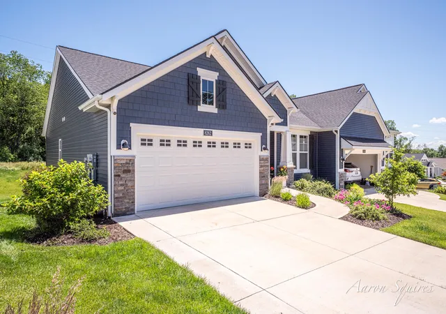 Listing Photo 2 - Condo for sale in building located at 8262 Autumn Acres Dr NE, Rockford, MI 49341