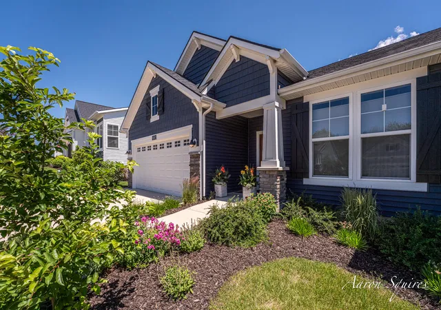 Listing Photo 3 - Condo for sale in building located at 8262 Autumn Acres Dr NE, Rockford, MI 49341