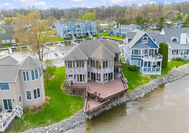 4th image of 2349 Riverside Pointe Dr, Saint Joseph, MI 49085 | MLS# 69026029864
