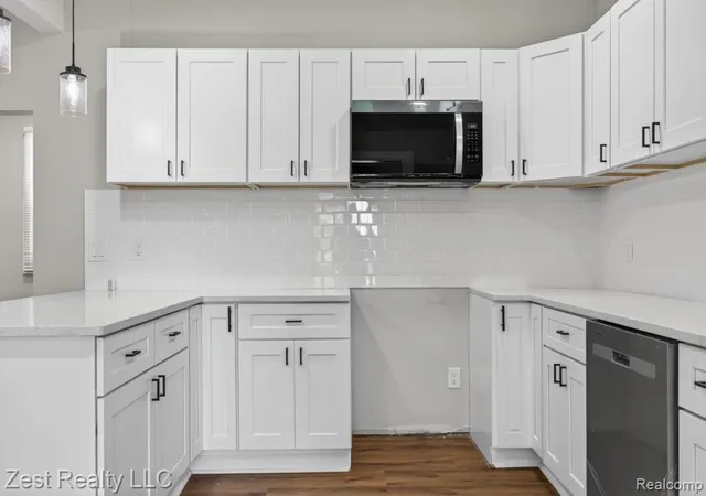 Photo 3 of Single family home for sale at 2525 Bewick St, Detroit, MI 48214 | MLS# 20261045573 | Listing updated on 2026-08-27