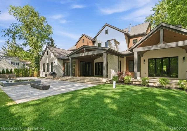33rd image of 1551 Lakeside Dr, Birmingham, MI 48009 | MLS# 20261045578
