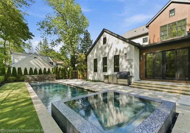 4th image of 1551 Lakeside Dr, Birmingham, MI 48009 | MLS# 20261045578