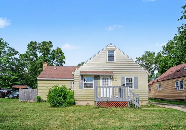 Photo 1 of Sale Pending at 2461 Longstreet Ave Sw, Wyoming, MI 49509 | MLS# 65026029872 | Listing updated on 2026-06-20