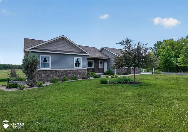 Photo 1 of Single family home for sale at 9030 Willowgate Ln, Goodrich, MI 48438 | MLS# 5050211704 | Listing updated on 2026-06-19