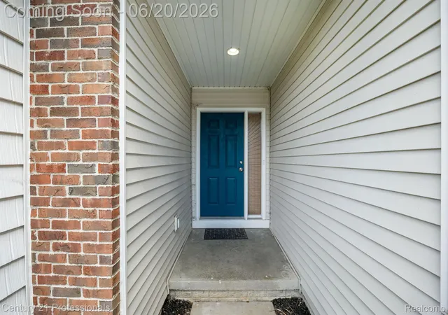 5th image of 3305 Grove Ln, Auburn Hills, MI 48326 | MLS# 20261045585