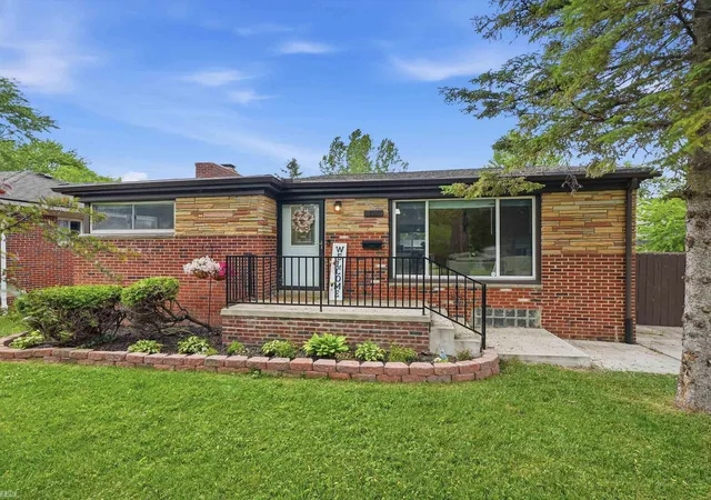 Photo 1 of Single family home for sale at 22245 Raymond St, Saint Clair Shores, MI 48082 | MLS# 58050211710 | Listing updated on 2026-06-19