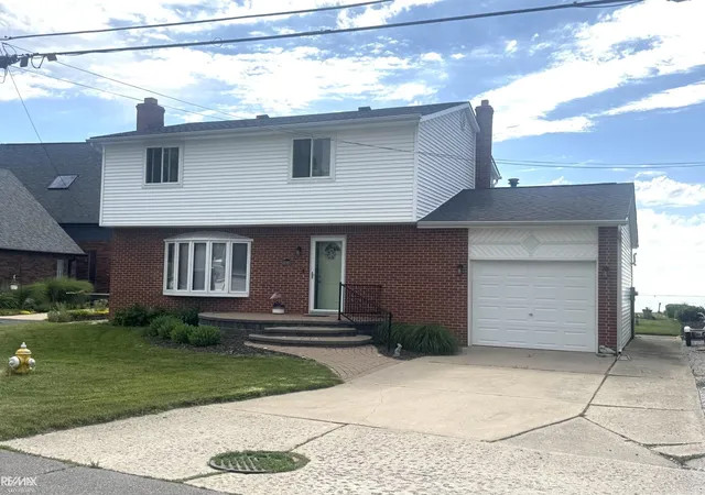 Photo 1 of Single family home for sale at 46960 Jans Dr, Chesterfield, MI 48047 | MLS# 58050211713 | Listing updated on 2026-06-20