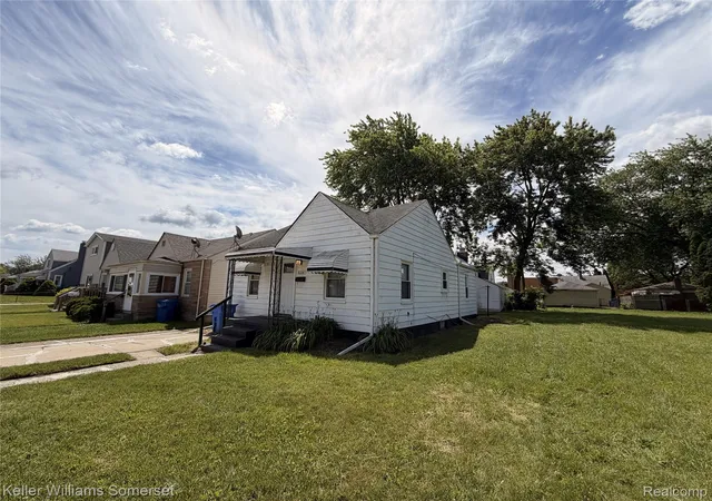2nd image of 8226 Prospect Ave, Warren, MI 48089 | MLS# 20261045609
