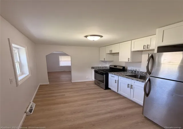 5th image of 8226 Prospect Ave, Warren, MI 48089 | MLS# 20261045609