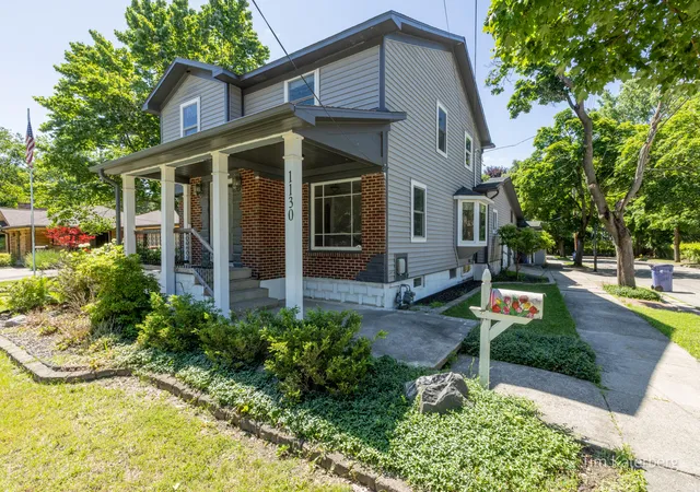 2nd image of 1130 Walsh St Se, Grand Rapids, MI 49507 | MLS# 65026029905