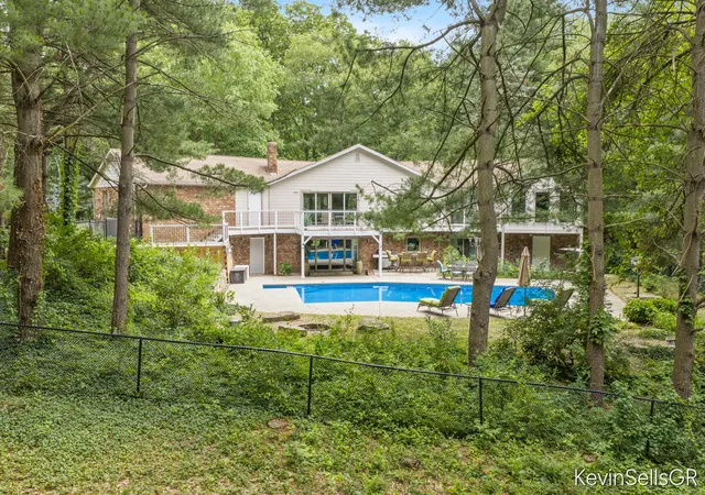 Homes for sale in Cascade Charter Township Kent, MI | 7710 Cascade Pines Dr Se, Cascade Charter Township Kent, MI 49546 | MLS# 65026029907