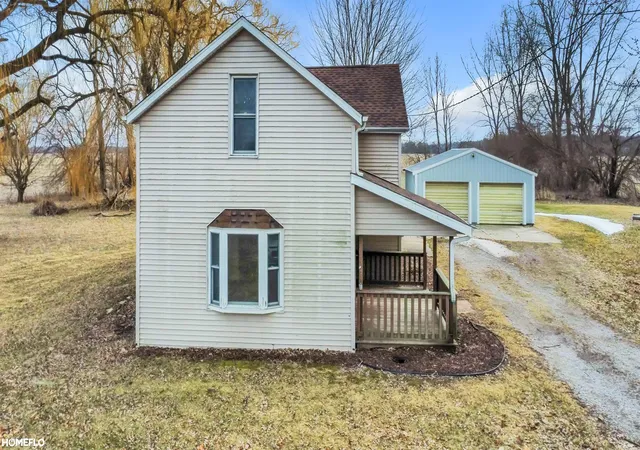 Homes for sale in Ingersoll Township Midland, MI | 2818 E Brooks Rd, Ingersoll Township Midland, MI 48623 | MLS# 61050211727
