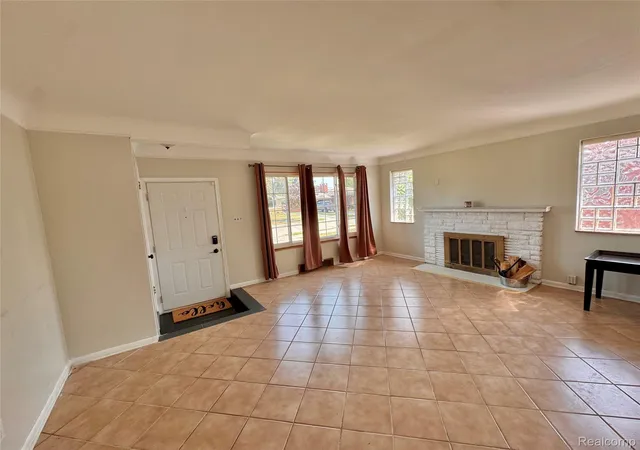Photo 3 of Single family home for sale at 21218 Benjamin St, Saint Clair Shores, MI 48081 | MLS# 20261045649 | Listing updated on 2026-09-05