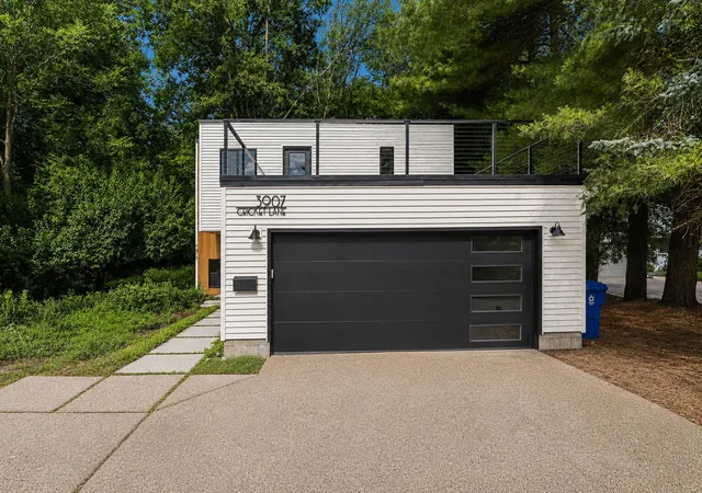 Photo 2 of Single family home for sale at 3907 Cricket Ln, Kalamazoo, MI 49008 | MLS# 66026029932 | Listing updated on 2026-09-15