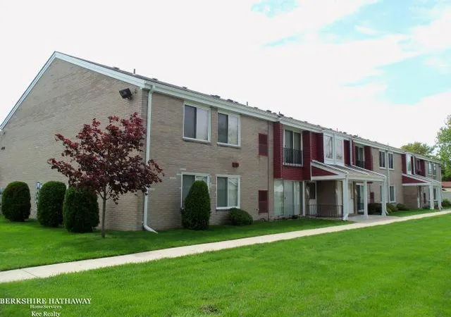 Condo for sale at 409 Sunset Ln, Saint Clair Shores, MI 48082 | MLS# 58050211733
