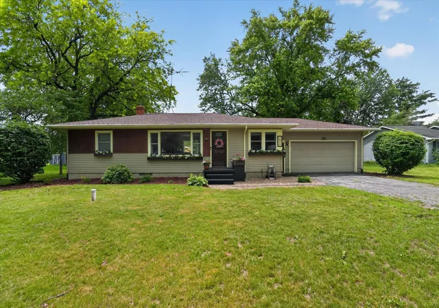 Homes for sale in Eaton Township Eaton, MI | 1878 E Clinton Trl, Eaton Township Eaton, MI 48813 | MLS# 71026029949