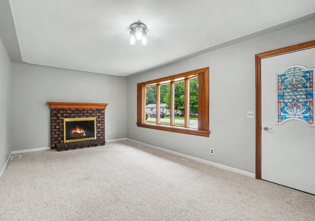 Photo 3 of Single family home for sale at 1605 Hansen St, Muskegon, MI 49445 | MLS# 71026029939 | Listing updated on 2026-08-30