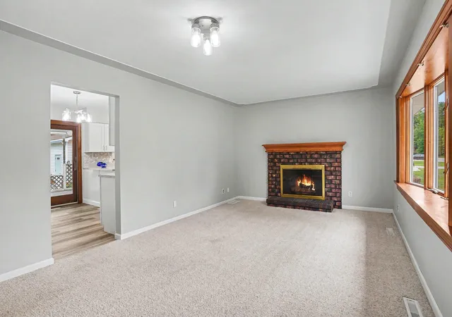 Photo 4 of Single family home for sale at 1605 Hansen St, Muskegon, MI 49445 | MLS# 71026029939 | Listing updated on 2026-08-30