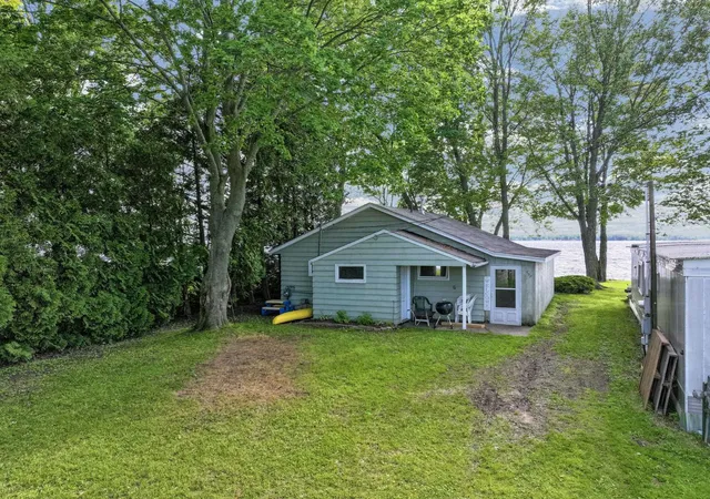 Homes for sale in Cherry Grove Township Wexford, MI | 657 E Lake Mitchell Dr, Cherry Grove Township Wexford, MI 49601 | MLS# 78080069831