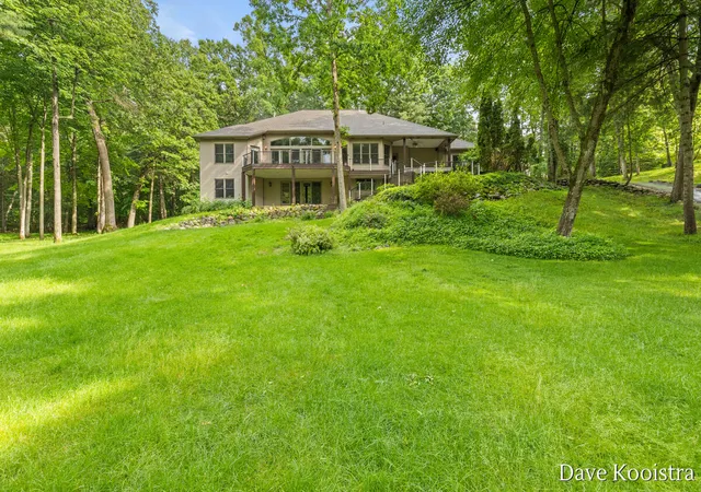 Photo 3 of Single family home for sale at 5133 Streamside Ct NE, Rockford, MI 49341 | MLS# 65026029965 | Listing updated on 2026-09-17