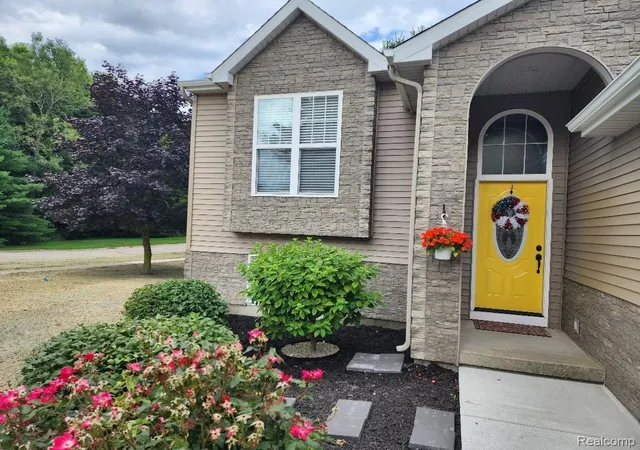 Photo 2 of Single family home for sale at 10856 Skylane Ct, Allendale, MI 49401 | MLS# 20261045710 | Listing updated on 2026-08-01