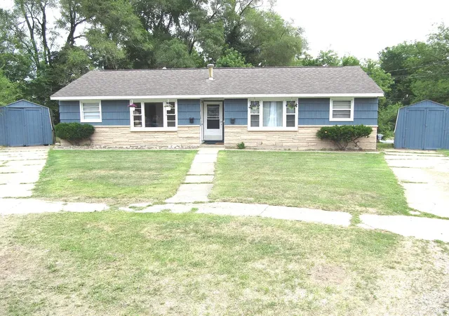 Photo 1 of Multi family home for sale at 1021 Avondale Cir, Kalamazoo, MI 49048 | MLS# 66026029974 | Listing updated on 2026-06-17