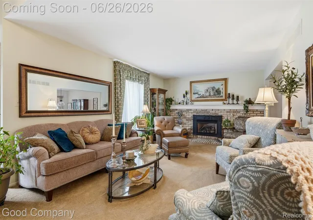 4th image of 38630 Meeting House Ln, Livonia, MI 48154 | MLS# 20261045717