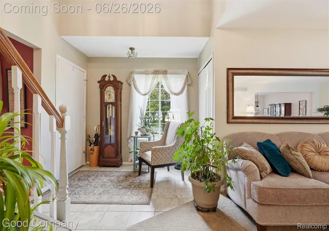 5th image of 38630 Meeting House Ln, Livonia, MI 48154 | MLS# 20261045717