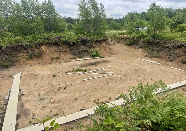 5th image of 2406 E 32 Rd, Cadillac, MI 49601 | MLS# 78080069839