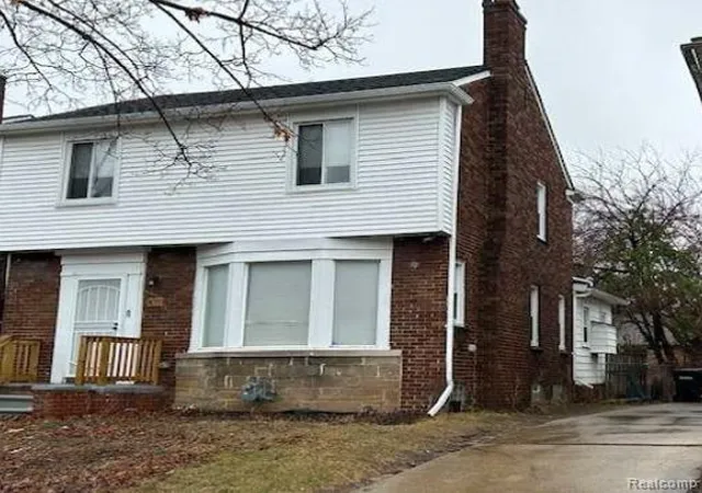 Photo 2 of Single family home for sale at 16555 Mendota St, Detroit, MI 48221 | MLS# 20261045729 | Listing updated on 2026-06-18