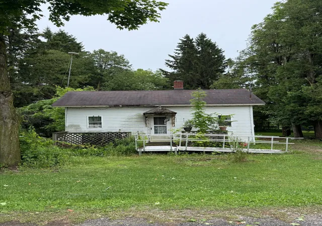 Homes for sale in Stanton City Montcalm, MI | 327 W Pine St, Stanton City Montcalm, MI 48888 | MLS# 72026029972