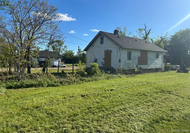 Photo 4 of Single family home for sale at 9088 Monica St, Detroit, MI 48204 | MLS# 20261045744 | Listing updated on 2026-07-16