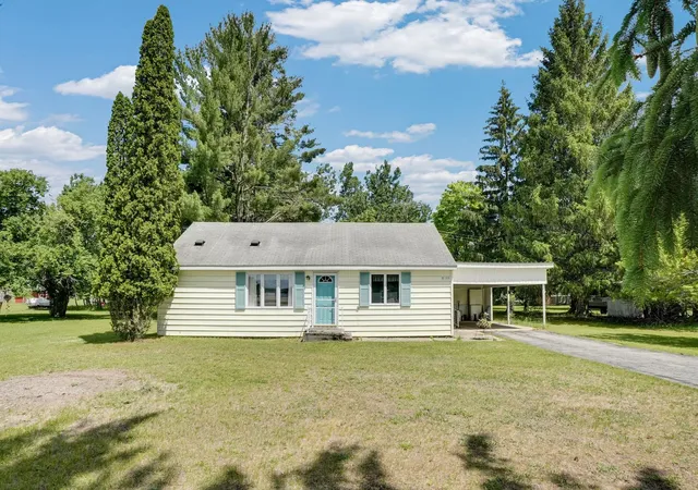Homes for sale in Caldwell Township Missaukee, MI | 6422 Broadway St, Caldwell Township Missaukee, MI 49651 | MLS# 78080069841
