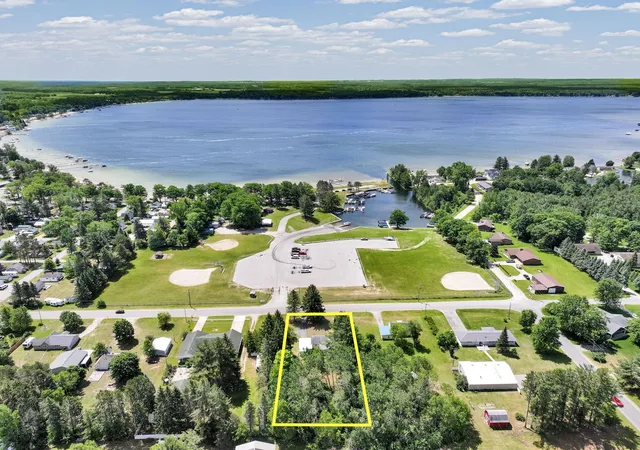 Homes for sale in Caldwell Township Missaukee, MI | 6422 Broadway St, Caldwell Township Missaukee, MI 49651 | MLS# 78080069841