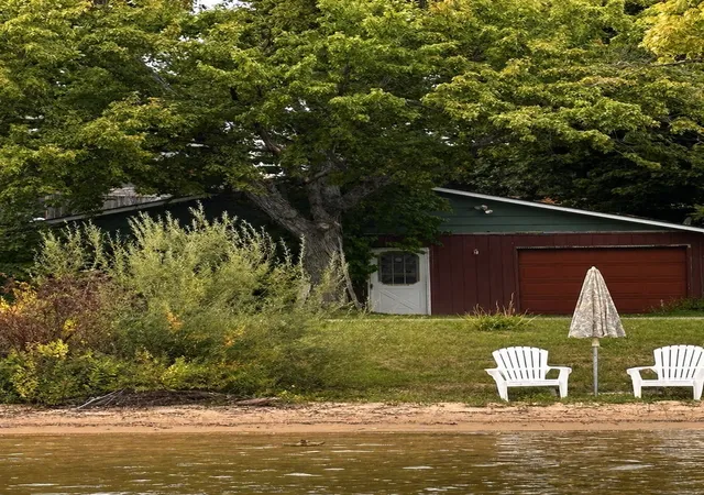 Photo 1 of Single family home for sale at 9738 N Long Lake Rd, Traverse City, MI 49685 | MLS# 78080069842 | Listing updated on 2026-08-21