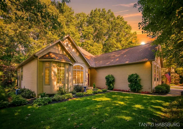Photo 2 of Single family home for sale at 466 Trl Head Dr, Park Township Ottawa, MI 49424 | MLS# 71026030019 | Listing updated on 2026-06-20