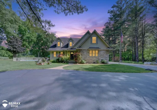 Photo 1 of Sale Pending at 3393 Lippincott Rd, Lapeer, MI 48446 | MLS# 5050211777 | Listing updated on 2026-06-20