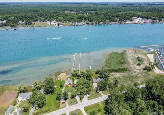4th image of 2100 N Channel Dr, Harsens Island, MI 48028 | MLS# 20261045785