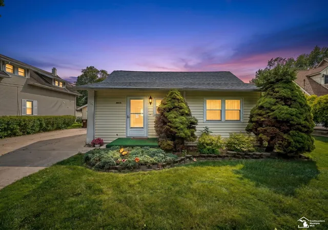 Photo 2 of Single family home for sale at 13857 Lake Dr, Monroe, MI 48161 | MLS# 57050211780 | Listing updated on 2026-07-28
