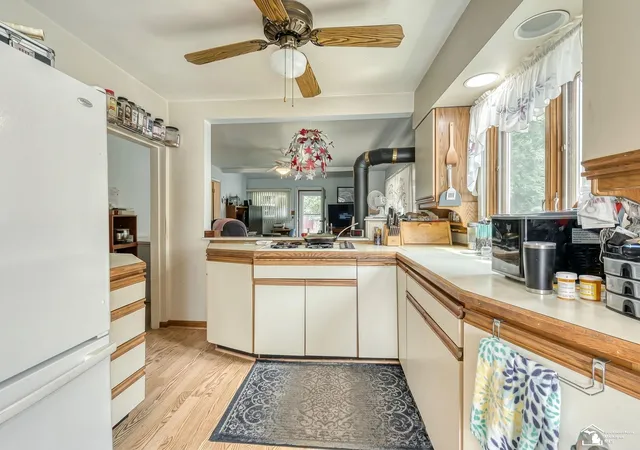 Photo 3 of Single family home for sale at 13857 Lake Dr, Monroe, MI 48161 | MLS# 57050211780 | Listing updated on 2026-07-28