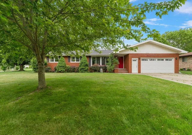 Photo 1 of Single family home for sale at 5866 Ponderosa Dr, Stevensville, MI 49127 | MLS# 69026030049 | Listing updated on 2026-10-07
