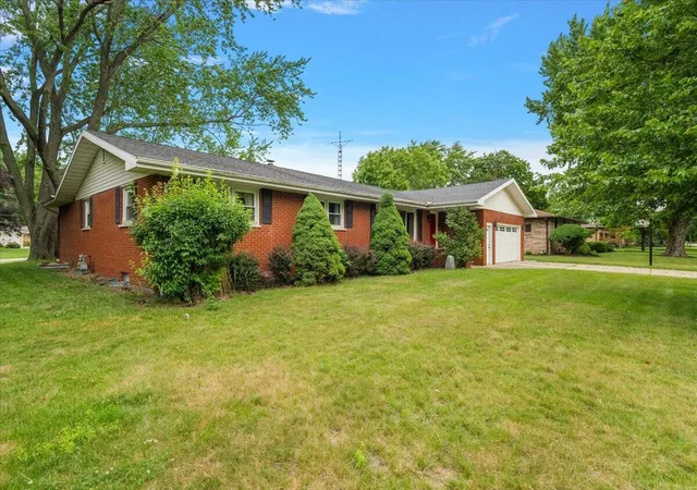 1st image of 5866 Ponderosa Dr, Stevensville, MI 49127 | MLS# 69026030049