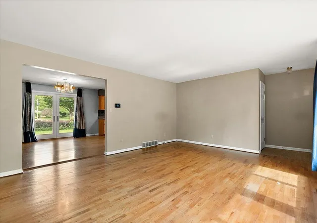 2nd image of 5866 Ponderosa Dr, Stevensville, MI 49127 | MLS# 69026030049