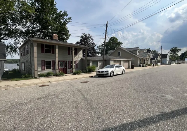 7th image of 1138 Lakeview Dr, Lake Odessa, MI 48849 | MLS# 20261045819