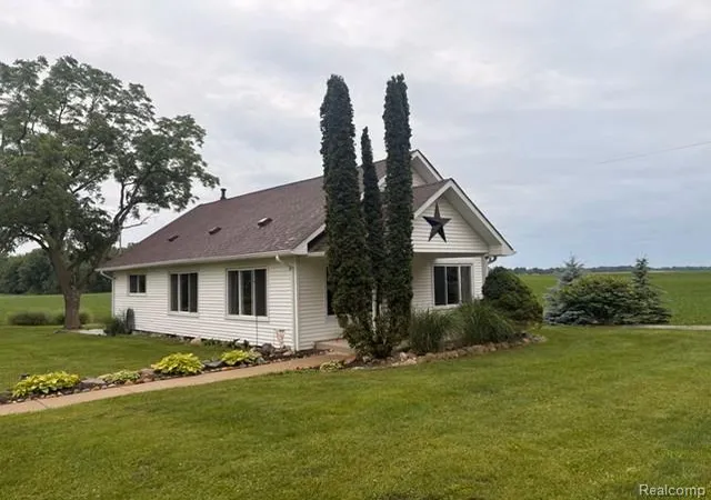 Homes for sale in Shiawassee Township Shiawassee, MI | 3658 Newburg Rd, Shiawassee Township Shiawassee, MI 48414 | MLS# 20261045820