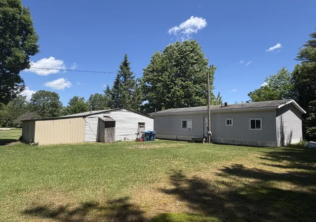 Homes for sale in Vassar Township Tuscola, MI | 4727 Brown Rd, Vassar Township Tuscola, MI 48768 | MLS# 61050211796
